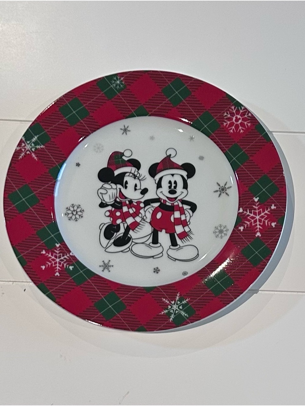 Mickey & Minnie Holiday Salad/Dessert Plates (Set of 4) - Picture 3 of 3
